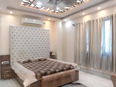 Bedroom Image of 1200 Sq.ft 4 BHK Independent House for rent in Gupta House, South Dum Dum Kolkata for Rs. 100000