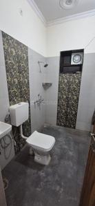 Bathroom Image of 1050 Sq.ft 3 BHK Apartment / Flat for rent in Sheres Shalimar Mannat Phase 1, Mohammadpur Chauki Lucknow for Rs. 21000