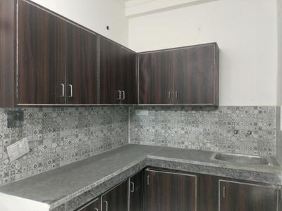 Kitchen Image of 800 Sq.ft 2 BHK Apartment / Flat for sale in CI Golf City, Kambakshpur Noida for Rs. 3086000