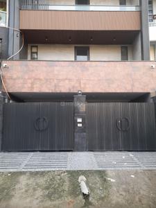 Image of 1650 Sq.ft 3 BHK Builder Floor for sale in Janakpuri, New Delhi for Rs. 42500000