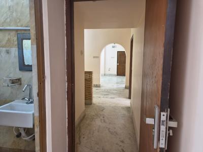 Bedroom Image of 900 Sq.ft 2 BHK Independent House for rent in Kasba Kolkata for Rs. 19000