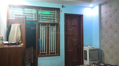 Bedroom Image of 700 Sq.ft 2 BHK Apartment / Flat for sale in Bharat Vihar New Delhi for Rs. 3800000