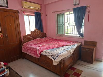 Bedroom Image of 800 Sq.ft 2 BHK Apartment / Flat for sale in Naktala Kolkata for Rs. 4200000