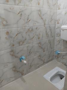 Bathroom Image of 2000 Sq.ft 3 BHK Builder Floor for rent in Sector 122 Noida for Rs. 35000