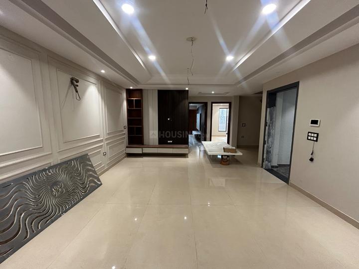 Sector 17 Main Image 1