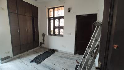 Bedroom Image of 1450 Sq.ft 3 BHK Builder Floor for rent in Kalyan Vihar New Delhi for Rs. 42000