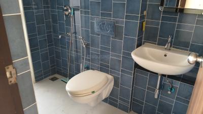 Image of 960 Sq.ft 2 BHK Apartment / Flat for rent in Lodha Amara, Kolshet, Thane for Rs. 38000