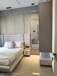 Bedroom Image of 440 Sq.ft 1 BHK Apartment / Flat for sale in Shanti Tower, Prabhadevi Mumbai for Rs. 20000000