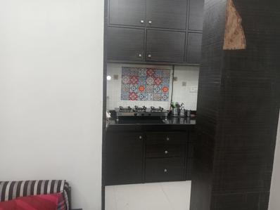 Kitchen Image of 600 Sq.ft 1.5 BHK Apartment / Flat for sale in Santacruz East Mumbai for Rs. 18000000