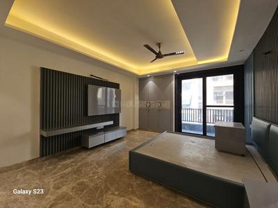 Bedroom Image of 2800 Sq.ft 4 BHK Builder Floor for sale in Mansarover Garden New Delhi for Rs. 50000000