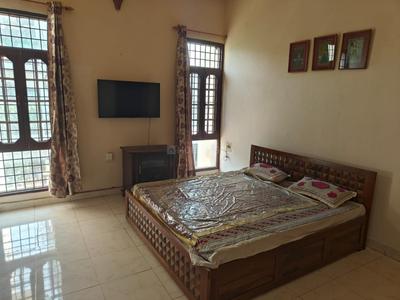 Bedroom Image of 1800 Sq.ft 2 BHK Independent House for rent in Gomti Nagar Lucknow for Rs. 27000