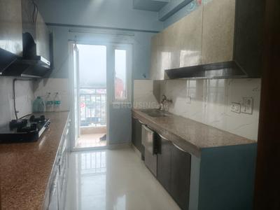 Kitchen Image of 1800 Sq.ft 3 BHK Builder Floor for rent in Paramount Golfforeste Villas, Surajpur Greater Noida for Rs. 30000