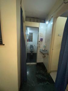 Kitchen Image of 750 Sq.ft 2 BHK Apartment / Flat for rent in Matoshree Tower, Dadar West Mumbai for Rs. 95000