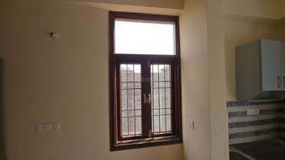 Bedroom Image of 372 Sq.ft 1 RK Apartment / Flat for rent in Sector 72 Noida for Rs. 12599