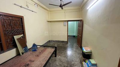 Bedroom Image of 820 Sq.ft 2 BHK Independent House for rent in Purba Putiary Kolkata for Rs. 10000