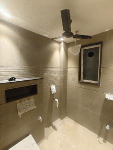 Bathroom Image of 1800 Sq.ft 3 BHK Builder Floor for rent in Masjid Moth Village New Delhi for Rs. 110000