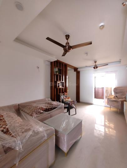 Ratan Pearls Main Image 1