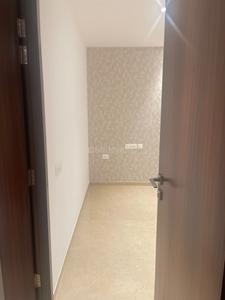 Bedroom Image of 880 Sq.ft 2 BHK Apartment / Flat for sale in Hiranandani Highland A B C D And E Wing, Powai Mumbai for Rs. 31500000
