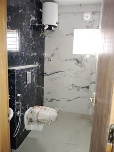 Bathroom Image of 1350 Sq.ft 3 BHK Apartment / Flat for rent in Vijayanagar Bengaluru for Rs. 45000