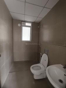 Bathroom Image of 1231 Sq.ft 3 BHK Apartment / Flat for rent in Runwal Forests Tower 9 To 11, Kanjurmarg West Mumbai for Rs. 115000