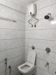 Common Bathroom Image of 1100 Sq.ft 2 BHK Apartment / Flat for sale in Tulip Empire, Ulwe Navi Mumbai for Rs. 10500000