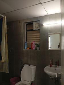 Bathroom Image of 1795 Sq.ft 3 BHK Apartment / Flat for rent in Perumbakkam Chennai for Rs. 55000