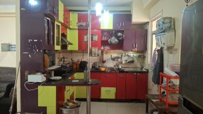Kitchen Image of 1275 Sq.ft 2 BHK Apartment / Flat for rent in Gaurs Gaur Global Village, Crossings Republik Ghaziabad for Rs. 18000
