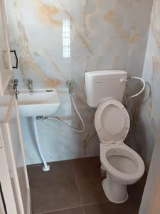 Bathroom Image of 1050 Sq.ft 2 BHK Apartment / Flat for rent in JP Nagar Bengaluru for Rs. 25000