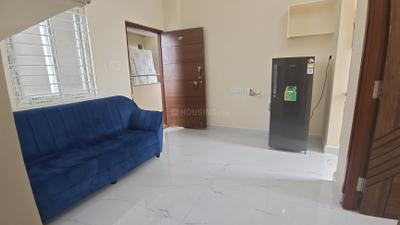 Living Room Image of 700 Sq.ft 1 BHK Apartment / Flat for rent in Kondapur Hyderabad for Rs. 21000