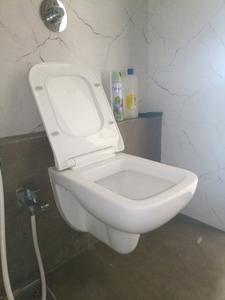 Common Bathroom Image of 600 Sq.ft 1 BHK Apartment / Flat for sale in Swaraj Symphony, Kharghar Navi Mumbai for Rs. 7000000