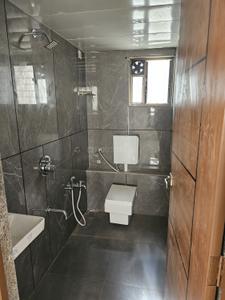 Image of 1800 Sq.ft 3 BHK Apartment / Flat for rent in Yogeshwar Karnavati Paradise, New Maninagar, Ahmedabad for Rs. 19000
