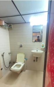 Bathroom Image of 1000 Sq.ft 2 BHK Apartment / Flat for rent in Khar West Mumbai for Rs. 120000
