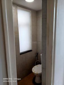 Bathroom Image of 710 Sq.ft 1.5 BHK Studio for sale in Godrej Golf Link, Jaypee Greens Greater Noida for Rs. 8400000