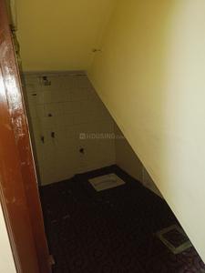 Bathroom Image of 1500 Sq.ft 2 BHK Independent House for rent in Kumbakonam Thanjavur for Rs. 14000
