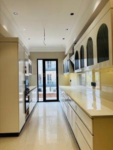 Kitchen Image of 2900 Sq.ft 4 BHK Builder Floor for sale in Ansal Versalia, Sector 67 Gurgaon for Rs. 39100000