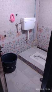 Bathroom Image of 400 Sq.ft 1 BHK Builder Floor for rent in Vikhroli East Mumbai for Rs. 15000