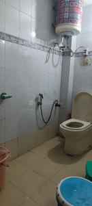 Bathroom Image of 2500 Sq.ft 6 BHK Duplex for sale in RWA BK Dutt Colony, BK Dutt Colony New Delhi for Rs. 21000000