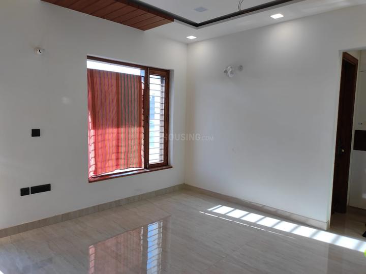 Sector 9 Main Image 1