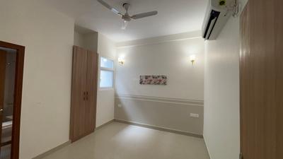 Bedroom Image of 2800 Sq.ft 4 BHK Builder Floor for sale in SS Linden Residential Floors, Sector 84 Gurgaon for Rs. 31800000