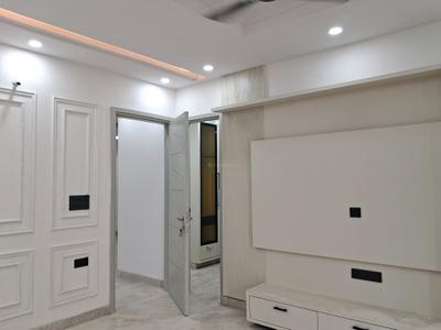 Bedroom Image of 2700 Sq.ft 4 BHK Builder Floor for sale in Mansarover Garden New Delhi for Rs. 45000000