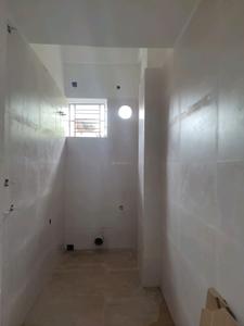Common Bathroom Image of 1450 Sq.ft 3 BHK Apartment / Flat for sale in South Dum Dum Kolkata for Rs. 7975000