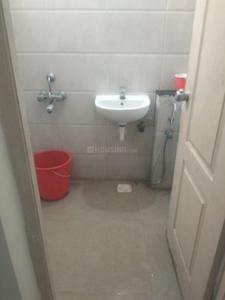 Bathroom Image of 1018 Sq.ft 2 BHK Duplex for rent in CasaGrand Futura, Sriperumbudur Chennai for Rs. 22000