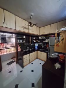 Kitchen Image of 700 Sq.ft 1 BHK Apartment / Flat for rent in Althan Surat for Rs. 17000