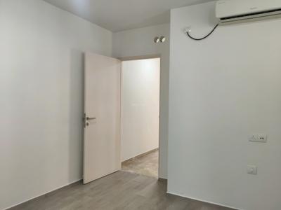 Bedroom Image of 1300 Sq.ft 3 BHK Apartment / Flat for rent in Dosti Imperia, Thane West Thane for Rs. 60000