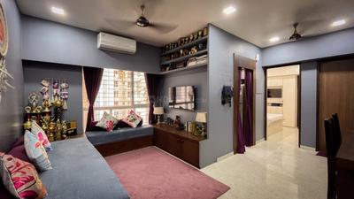 Living Room Image of 432 Sq.ft 1 BHK Apartment / Flat for sale in Lodha Amara, Thane West Thane for Rs. 9900000