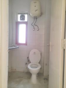 Common Bathroom Image of 1337 Sq.ft 2 BHK Apartment / Flat for sale in BPTP Princess Park, Sector 86 Faridabad for Rs. 8000000