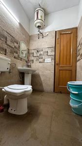 Bathroom Image of Girls PG in Sector 20, Chandigarh