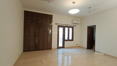 Hall Image of 7200 Sq.ft 4 BHK Builder Floor for rent in Panchsheel Park New Delhi for Rs. 400000