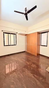 Hall Image of 625 Sq.ft 1 BHK Apartment / Flat for rent in Domlur Layout Bengaluru for Rs. 33500