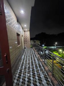 Balcony Image of 1600 Sq.ft 2 BHK Builder Floor for rent in Indira Nagar Lucknow for Rs. 15000
